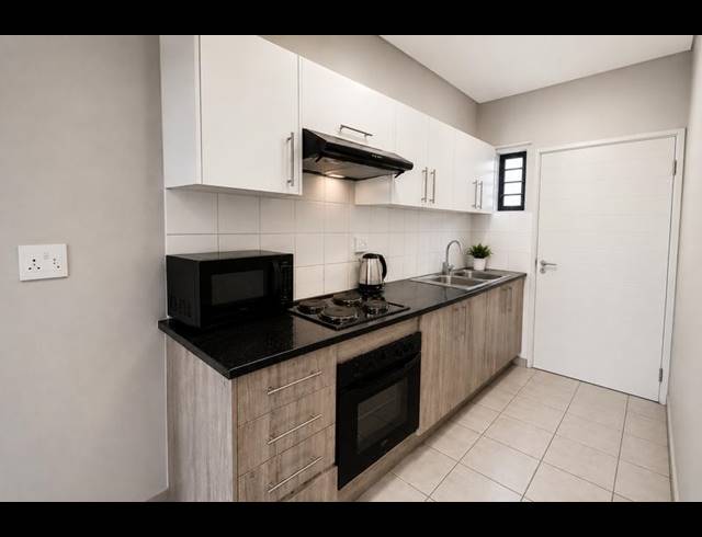 2 BEDROOM APARTMENT FOR SALE IN CLUBVIEW